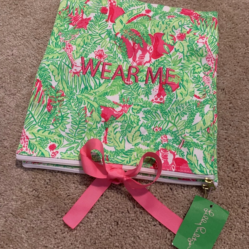 Lilly Pulitzer Wash Me/Wear Me Traveling Undergarment Pouch NWT
